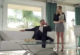 Real estate blonde sure needs guy's heavy dong for a little divertissement