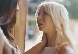 Experienced lesbian Silvia Sage is fucking lovely college chick Kenzie Reeves